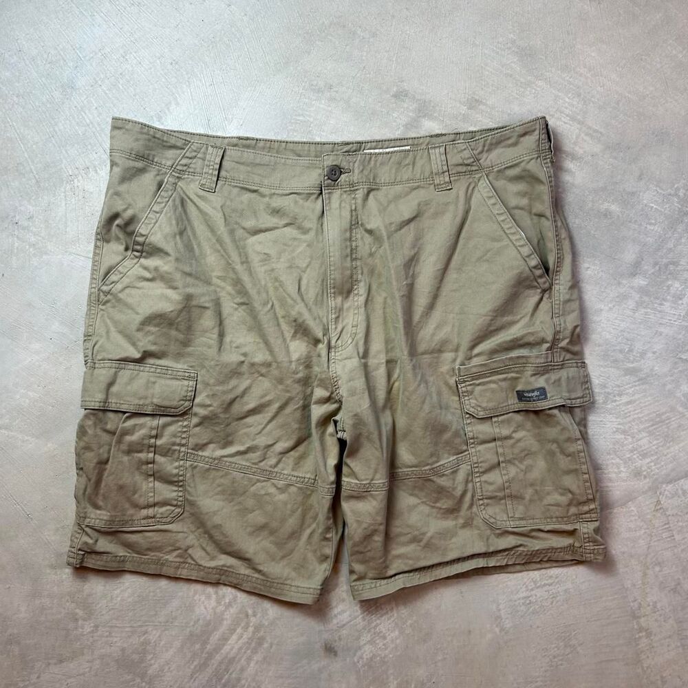 Wrangler Men's Tan and Khaki Shorts